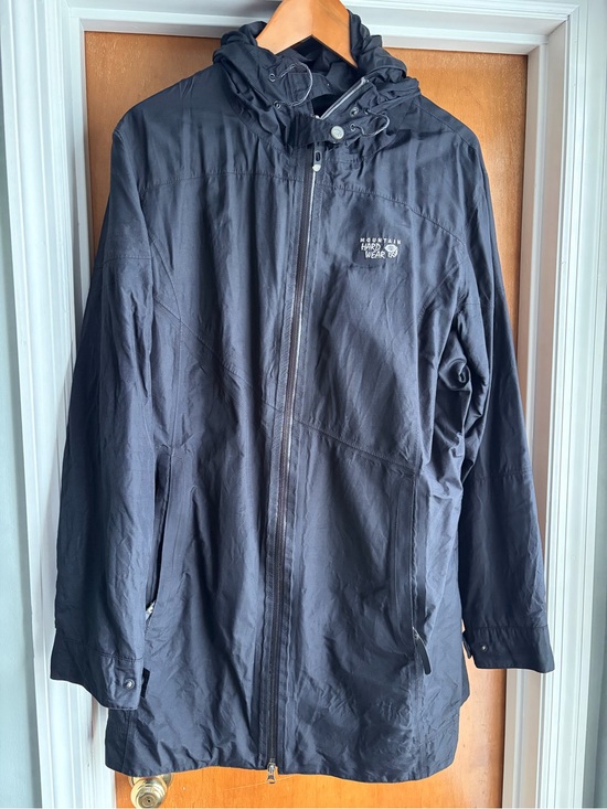 Mountain Hardwear Jackets & Blazers - Mountain Hardwear Black Hooded Rain Jacket